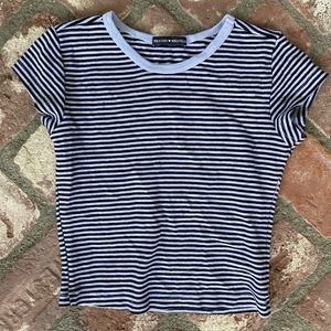Brandy Melville t-shirt